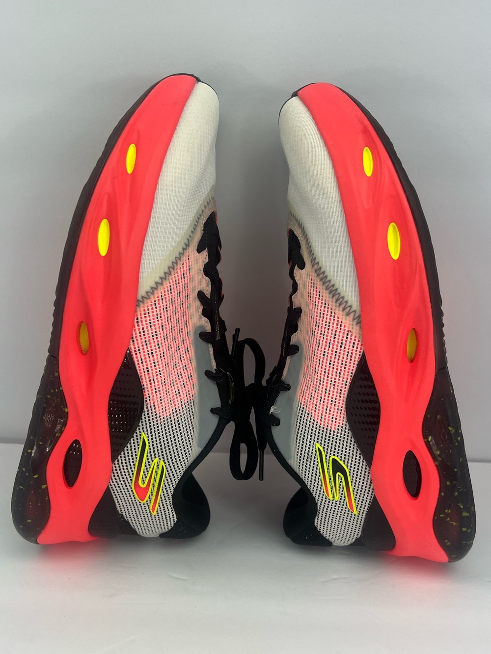 SKETCHERS PERFORMANCE SKX FLOAT BASKETBALL PERFORMANCE TENNIS SOES, SIZE 8.5 - Picture 9 of 17